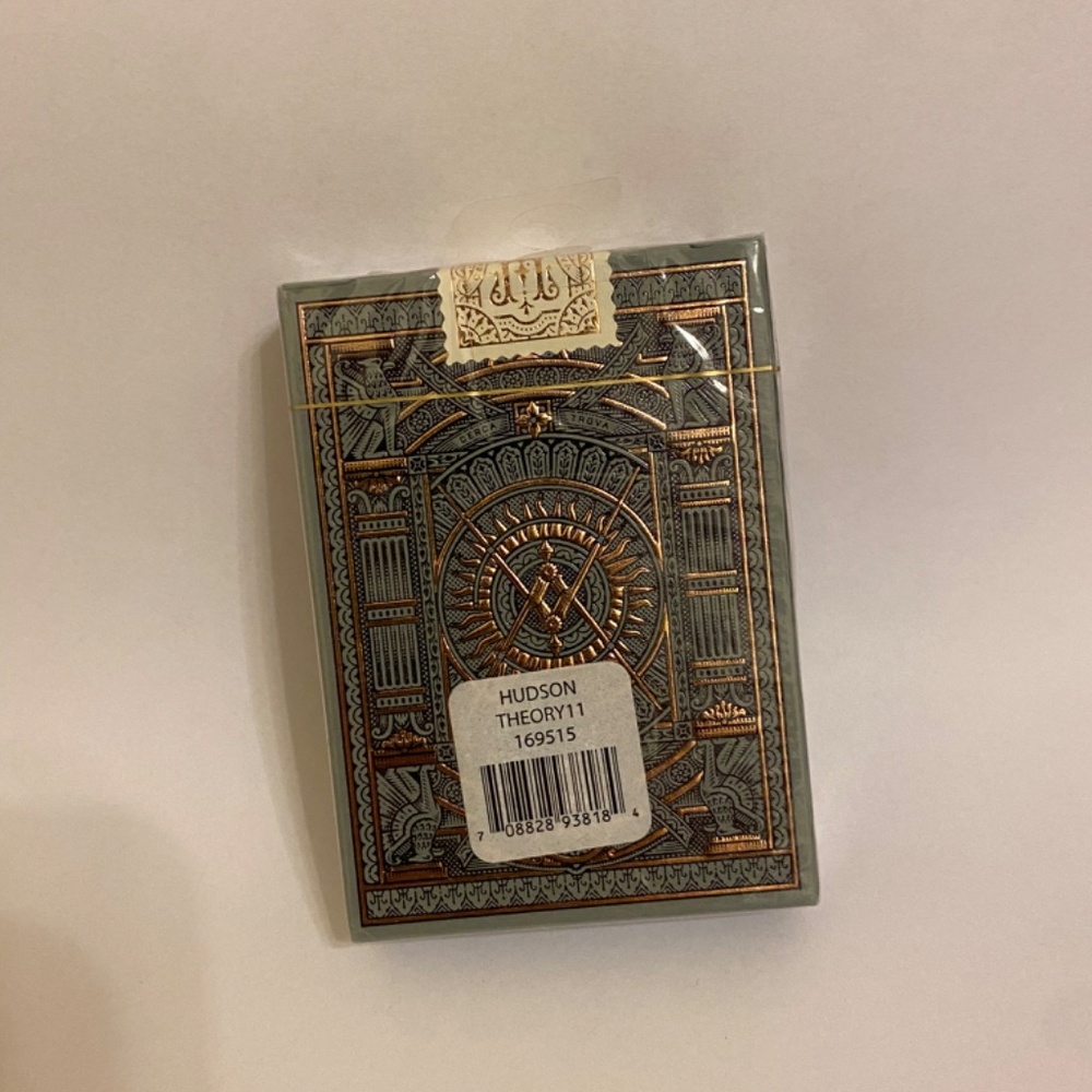 Hudson Premium Playing Cards - Picture 3 of 6